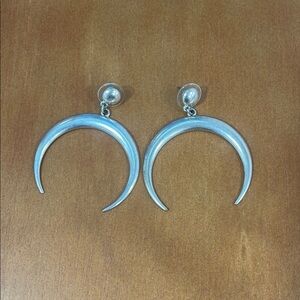 Silver Crescent Moon Earrings